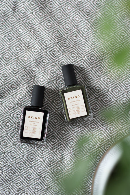 Duo de vernis à ongles - "Soy Latte" et "Beige life" Vernis à ongles BKIND 