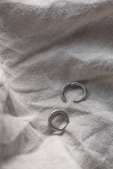 Boucles d'oreilles "Huggie" - Argent boucles d'oreilles wellDunn 