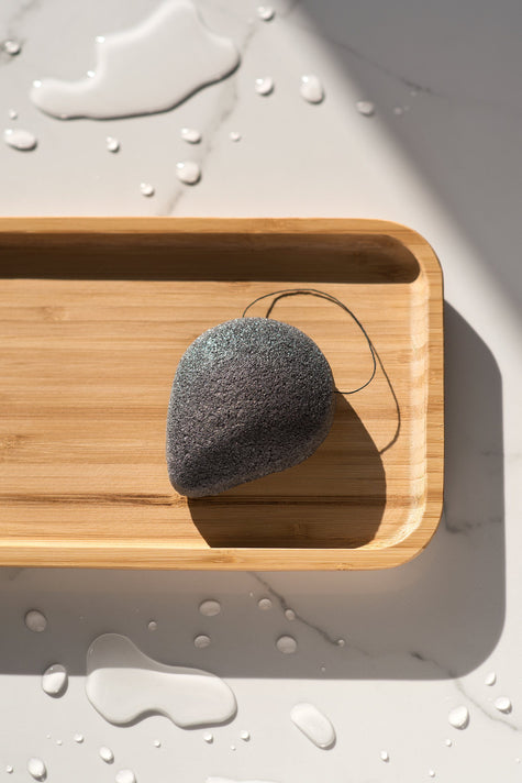 Éponge faciale de Konjac - Charbon de bambou Éponge BKIND 